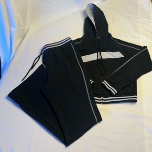 Coco Couture vintage sweatsuit. Size L